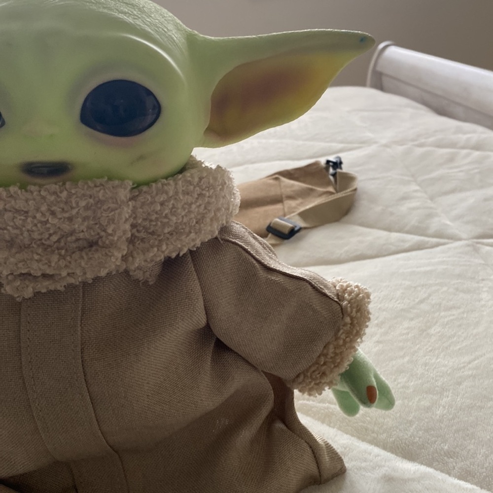 Mandalorian Baby Yoda Used - Picture 10 of 10